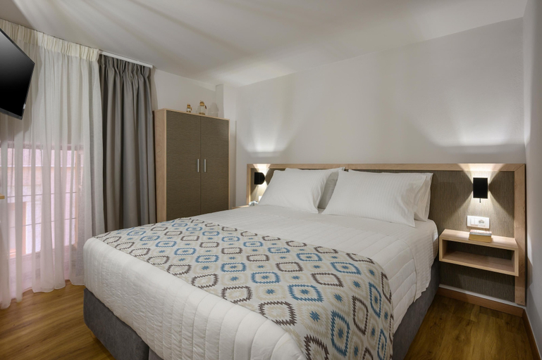 Bedroom 3, Penny's Old Town Houses, Crete