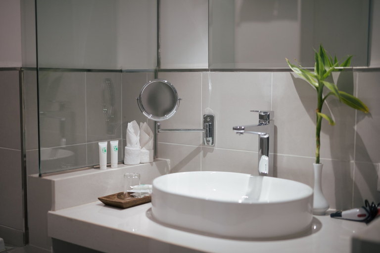 Bathroom 5, Elysium Suite, Siem Reap