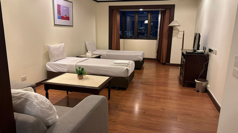 Bedroom 6