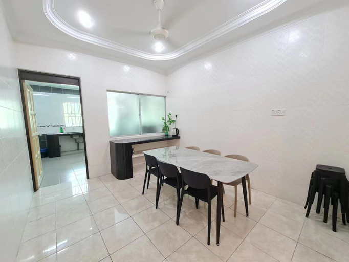 Others 5, Air-home M3 Simpang, 4BR, 10pax, Netflix, Larut and Matang