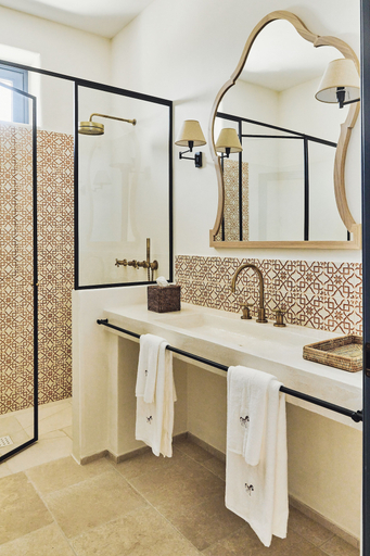 Bathroom 5, Masseria Calderisi, Brindisi
