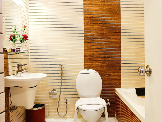 Bathroom, Mount Conifer Suites & Spa, Darjiling