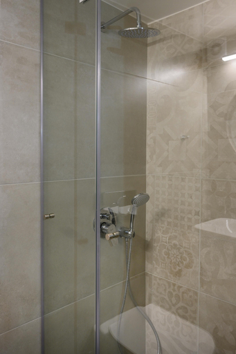 Bathroom 4, Penny's Old Town Houses, Crete