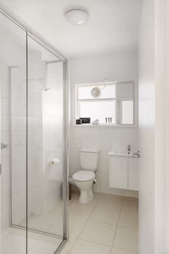 Bathroom, MAC South Yarra by Melbourne Apartment Collection, Melbourne