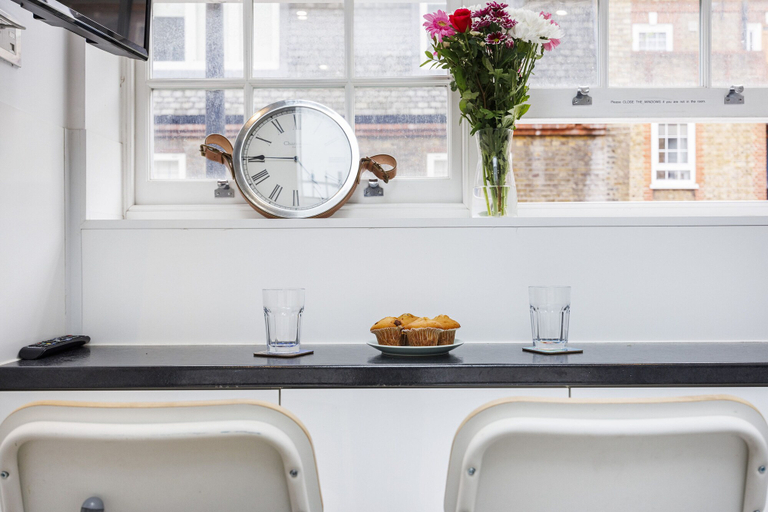 Bathroom 4, Quality Spitalfields Accommodations, London