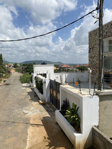 Others 4, Post Ridge Hotel and Restaurant, Akwapim South