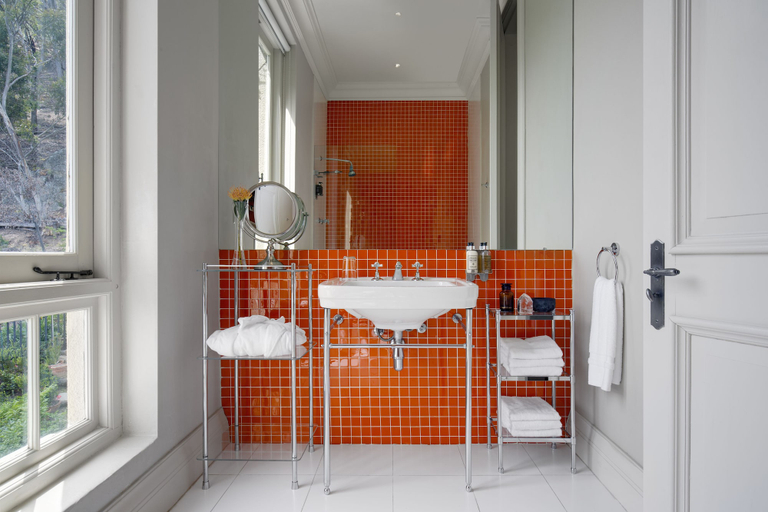 Bathroom 5, 21 Nettleton, City of Cape Town