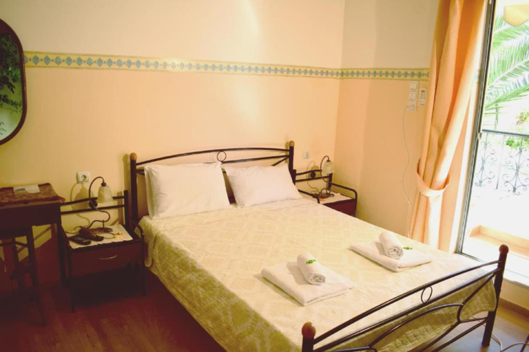 Bedroom 3, Stoa Rooms Chania Old Port, Crete