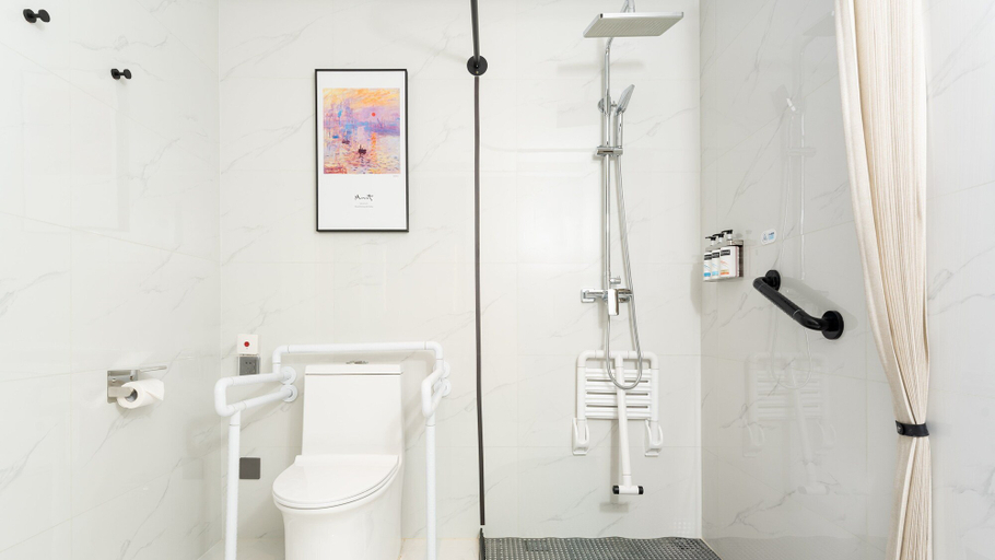 Bathroom 4, Holiday Inn Express NANCHANG QINGSHAN LAKE VIEW by IHG, Nanchang