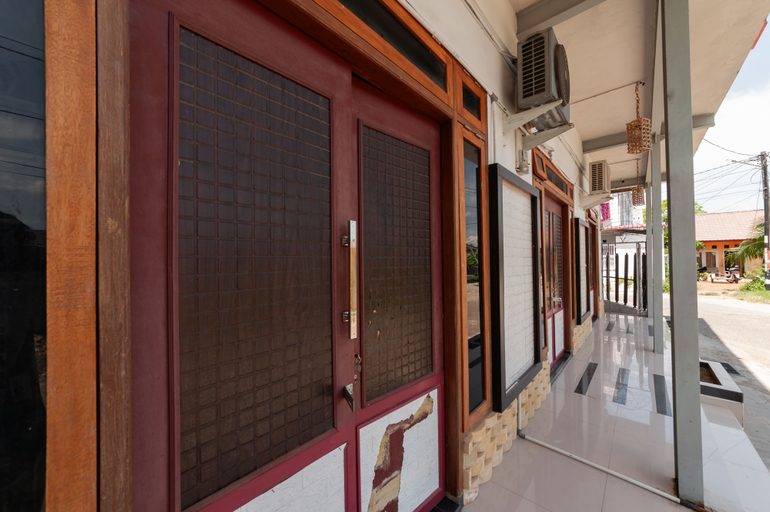 Others 5, RedDoorz Syariah near Pasar Aceh Shopping Centre, Banda Aceh