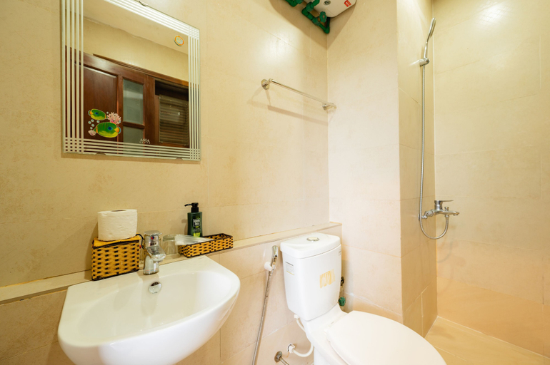 Bathroom 4, B'Lan Riverside Villa, Da Nang