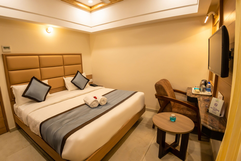 Bedroom 3, Hotel Grand Sabarees, Madurai