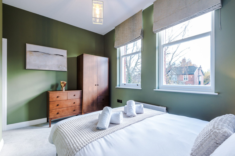 Bedroom 3, Hilltop Serviced Apartments - Stockport, Stockport