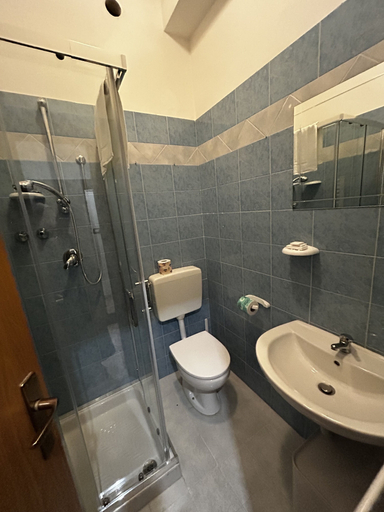 Bathroom 5, Hotel Perla, Forli' - Cesena