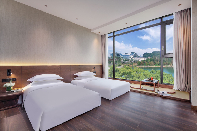 Bedroom 3, Riverside Wing Hotel Guilin, Guilin