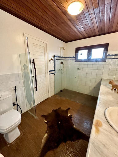 Bathroom 4, Villa Pantai Secret Place, Miracatu