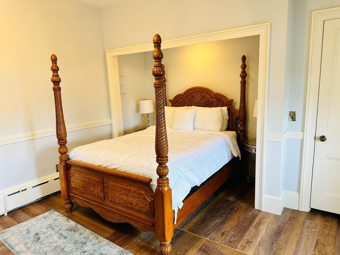 Bedroom 2, The Hamilton Hoppin House, Newport
