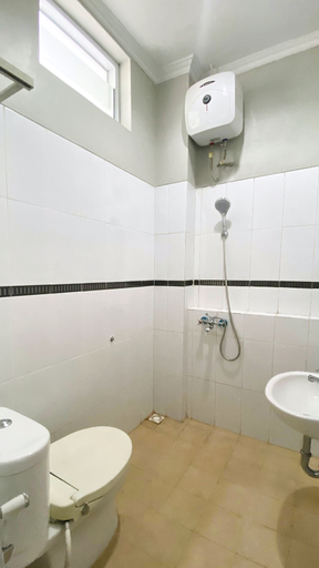 Bathroom 5, V HOSTEL, Bandar Lampung