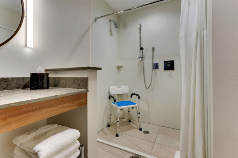 Bathroom 5, Fairfield Inn & Suites by Marriott Dalton, Whitfield