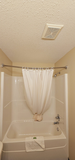 Bathroom 3, Raven's Nest Hotel, Fraser-Fort George