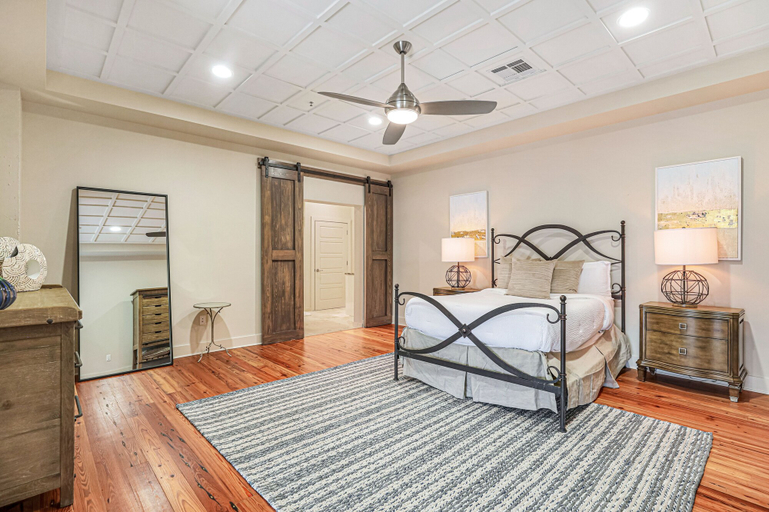 Bedroom 3, Upscale Condos and Penthouses Close to Canal & Bourbon St., Orleans