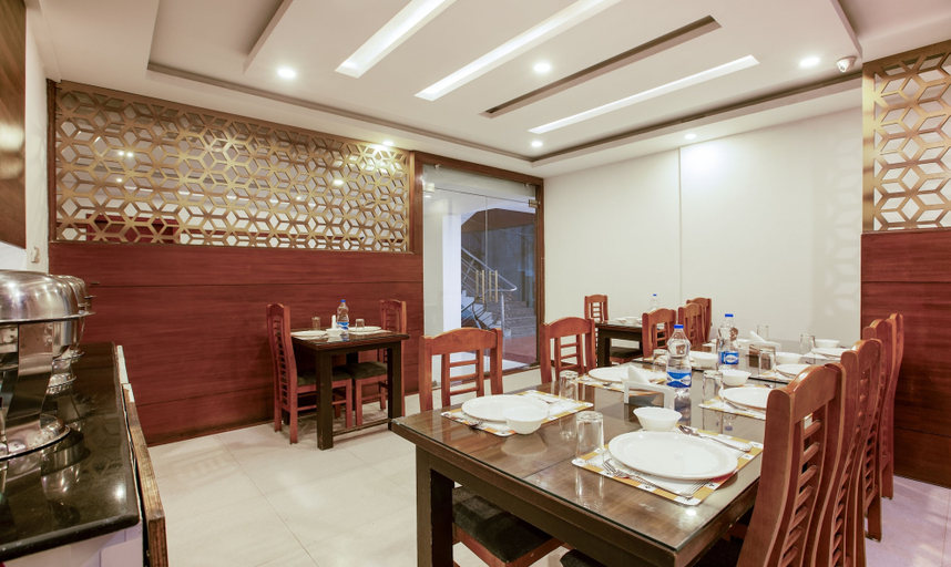 Food & Drinks 5, Treebo New Plus Point, Bangalore