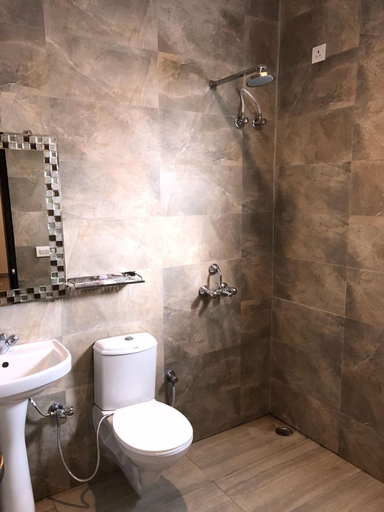 Bathroom, Hotel Red Sapphire, Moradabad