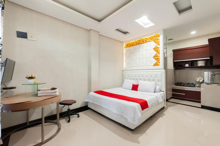 RedDoorz Syariah near Pasar Aceh Shopping Centre, Banda Aceh