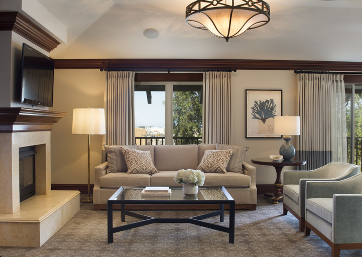 Bedroom 4, Monterey Plaza Hotel & Spa, Monterey
