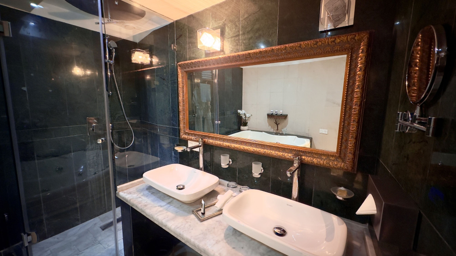 Bathroom 5, Sillage Palace Sky & Spa, Marrakech