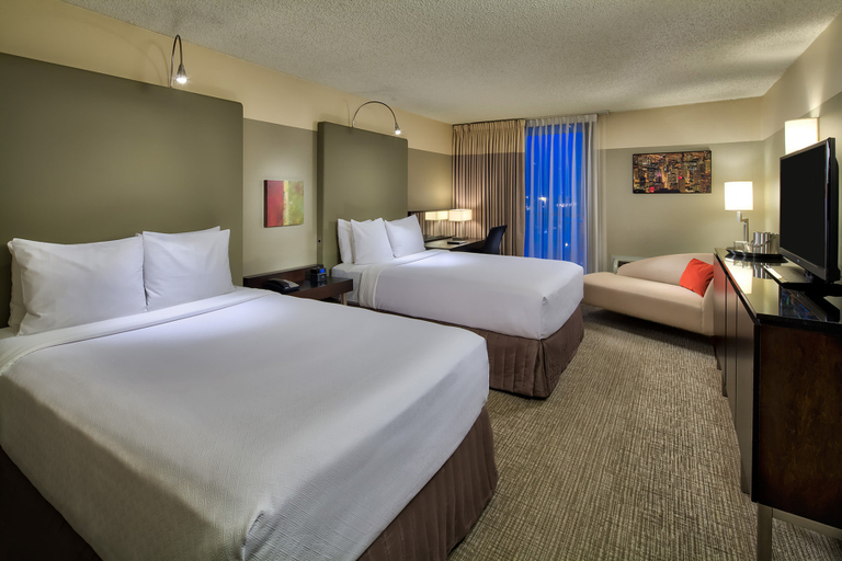 Bedroom 3, Crowne Plaza CHICAGO WEST LOOP by IHG, Cook