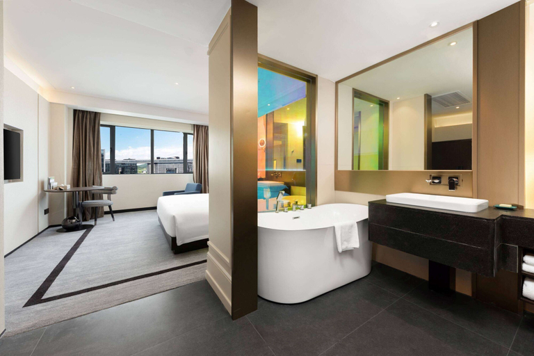 Bathroom 3, Wingate By Wyndham Wuhan Optics Valley, Wuhan