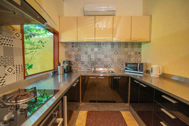Dining Room 21
