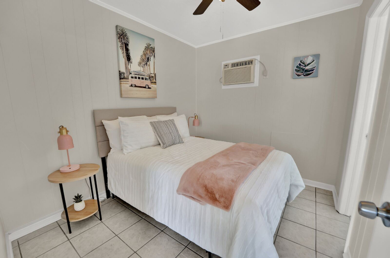Bedroom 15