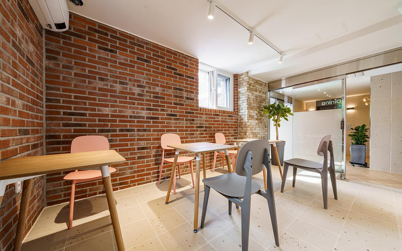 Others 3, Hongcheon IC No. 25, Hongcheon
