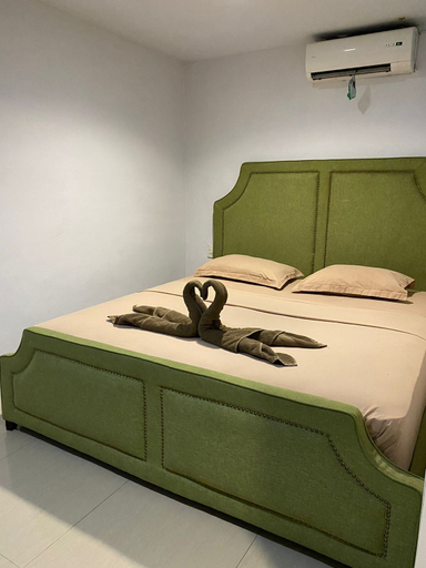 Bedroom 2, Z Suites Hotel, Medan