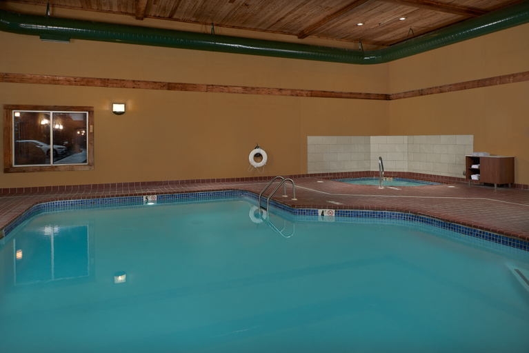 Sport & Beauty 2, Holiday Inn Express & Suites ANNISTON/OXFORD, Calhoun