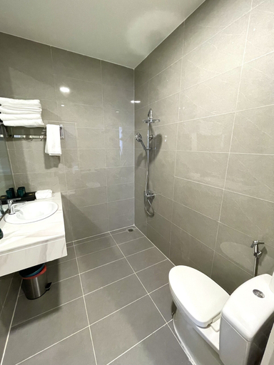 Bathroom 3, The Mansion Hotel Bien Hoa, Bien Hoa