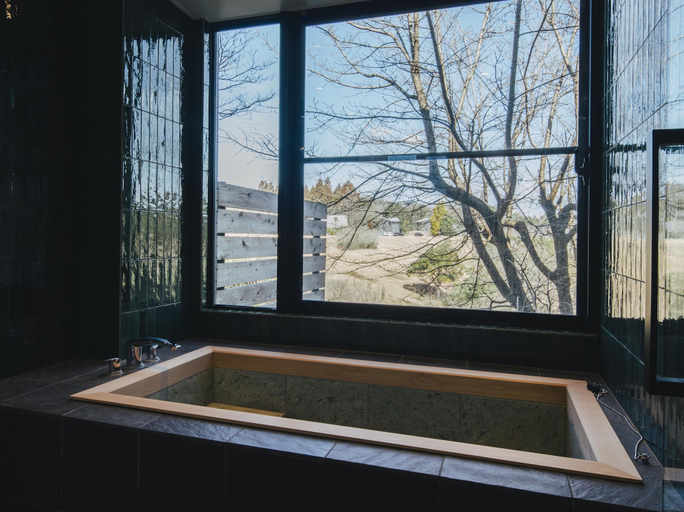 Bathroom 3, KAZENOKUNI IWAMI RESORT & STAYS, Gōtsu