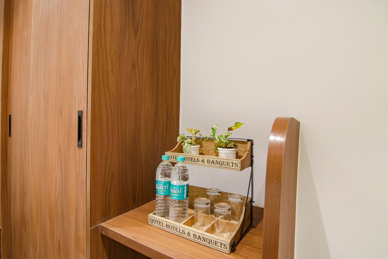Food & Drinks 4, Fabhotel La Serene Bnb, Delhi
