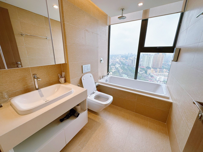Bathroom 2, Lynn Housing, Ba Đình
