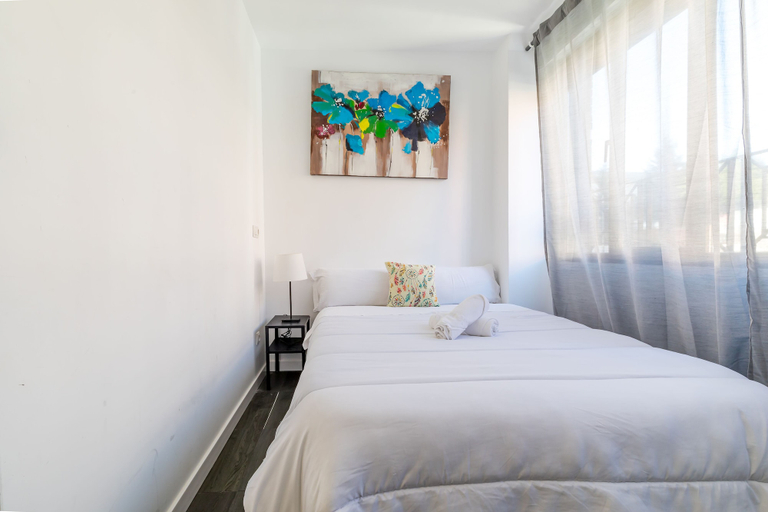 Bedroom 4, AYZ Ulises - Auto check-in property, Madrid