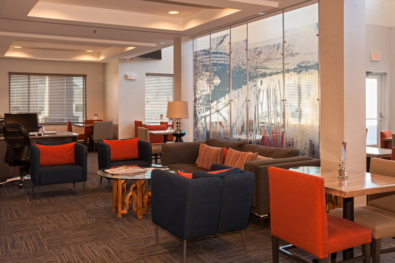 Others 4, Holiday Inn Express & Suites CHANHASSEN, Carver