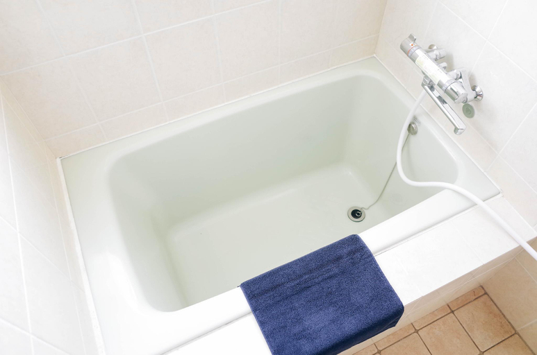 Bathroom 3, Pension Seiran is only 50m from the coast, Ginowan
