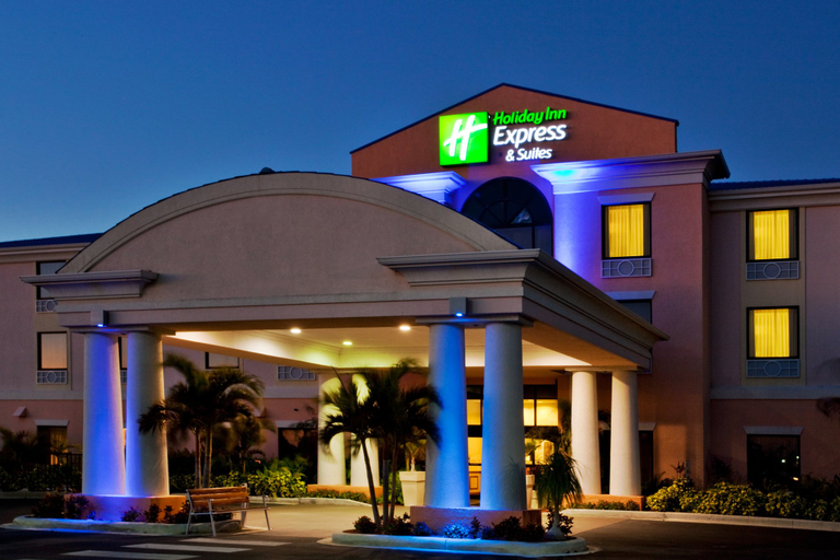 Exterior & Views 2, Holiday Inn Express & Suites LAKE OKEECHOBEE, Okeechobee