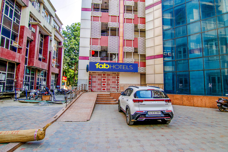 Fabhotel Moro Rohini Sector 11, West