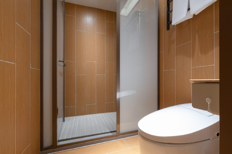 Bathroom 3, JI Hotel Hohhot Xinhua Square General's Office, Hohhot