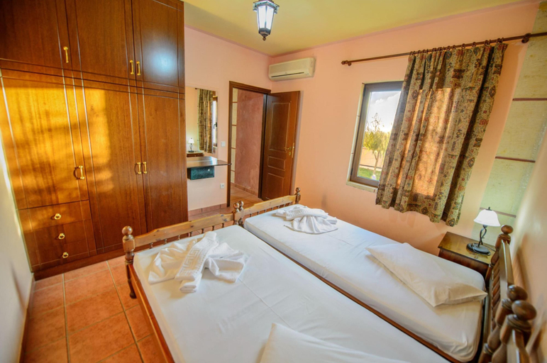 Bedroom 4, Anemomili Village, Crete