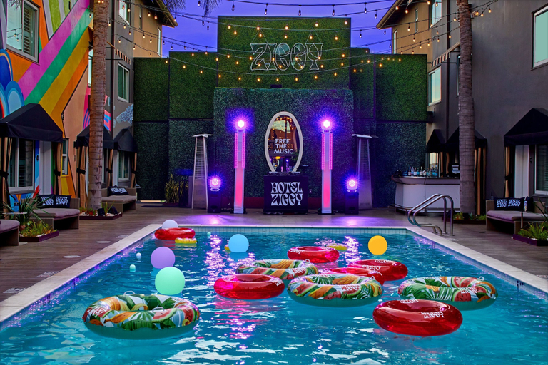 Sport & Beauty 2, Hotel Ziggy on Sunset, Los Angeles