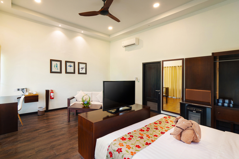 Bedroom 4, Mayang Sari Beach Resort, Bintan Regency